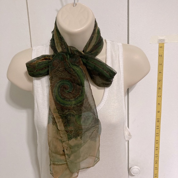 ALL SILK Scarf Wrap Shawl made in Italy Green Tan 60 inch  x 13 inch - Picture 3 of 15